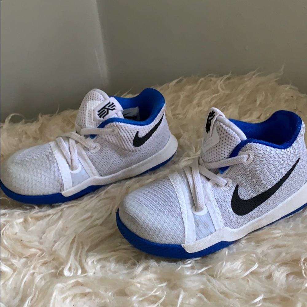 Toddler Nike shoe excellent condition